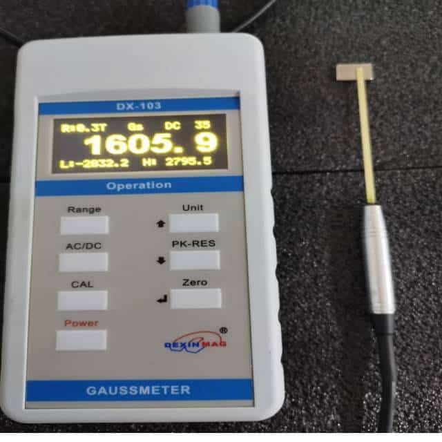 DX-103 Handheld Digital Gauss/Tesla Meter